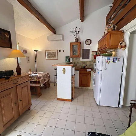 Apartment Avec Piscine, Parking - 6 Pers. Frejus