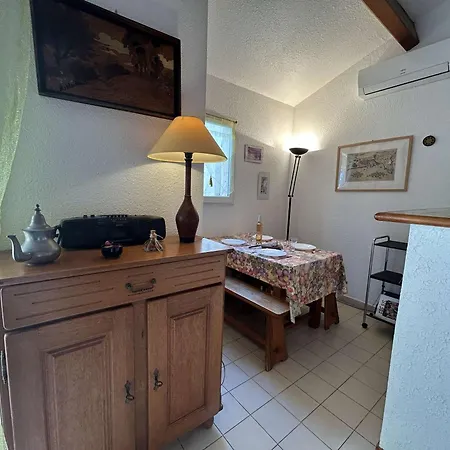 Appartement Avec Piscine, Parking - 6 Pers. - Fr-1-226a-224