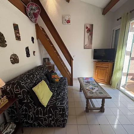 Apartment Avec Piscine, Parking - 6 Pers.