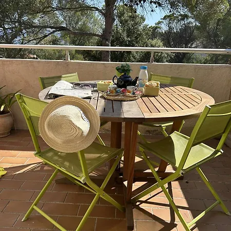 Apartment Avec Piscine, Parking - 6 Pers. *