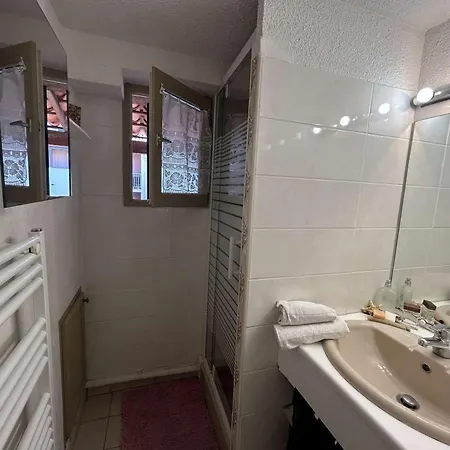 Apartment Avec Piscine, Parking - 6 Pers.
